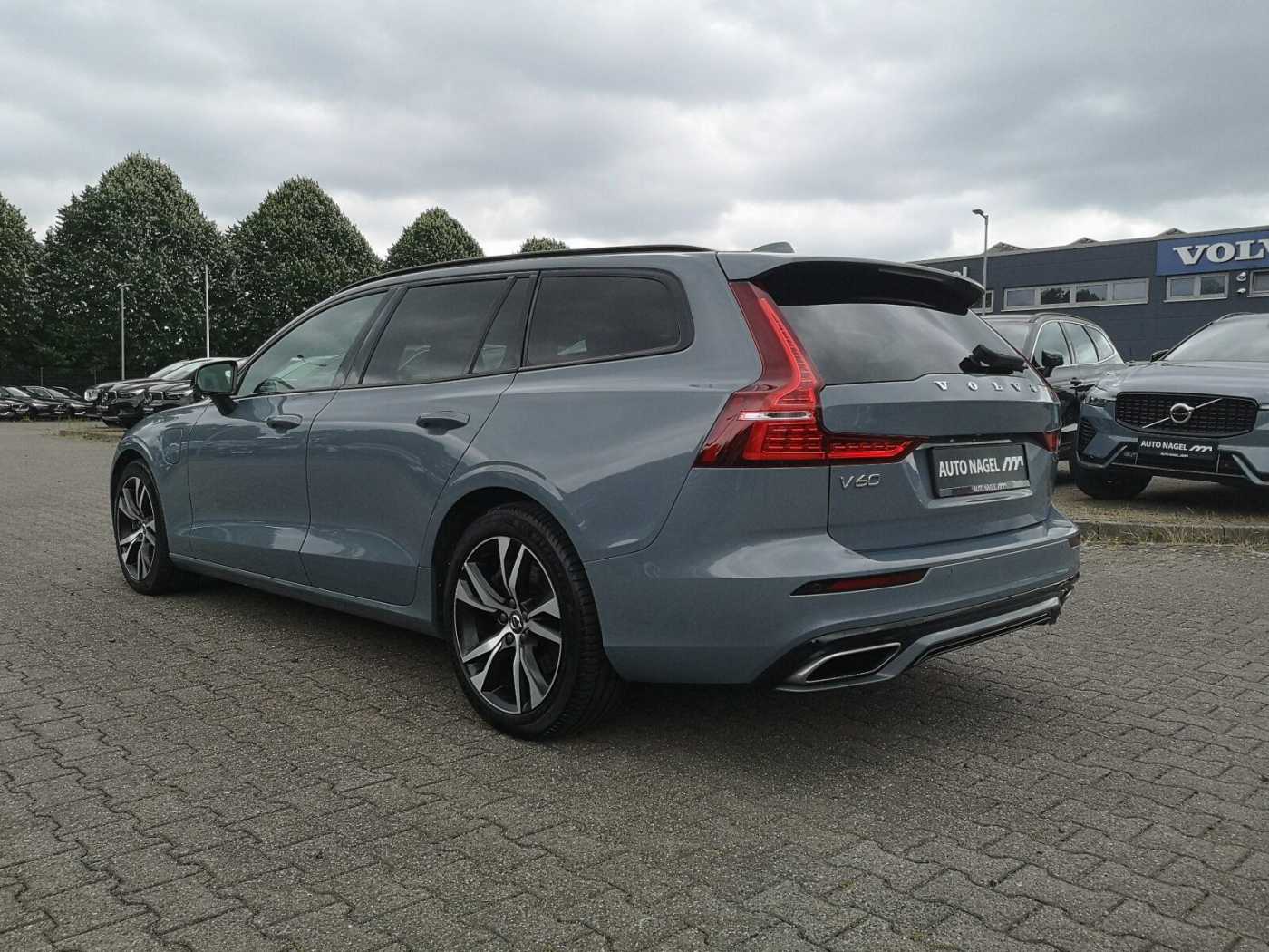 Volvo  Recharge T6 Plus Dark