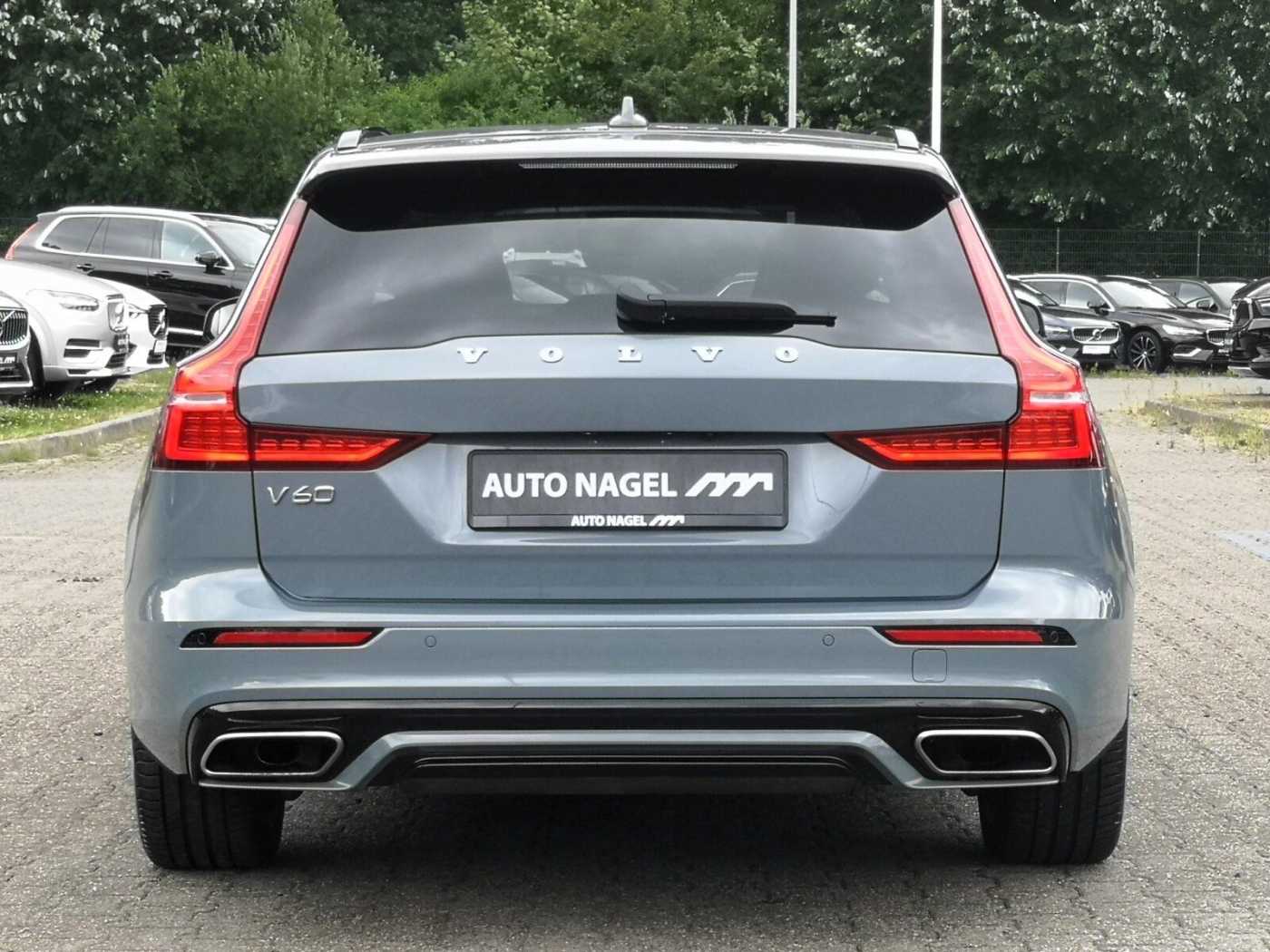 Volvo  Recharge T6 Plus Dark