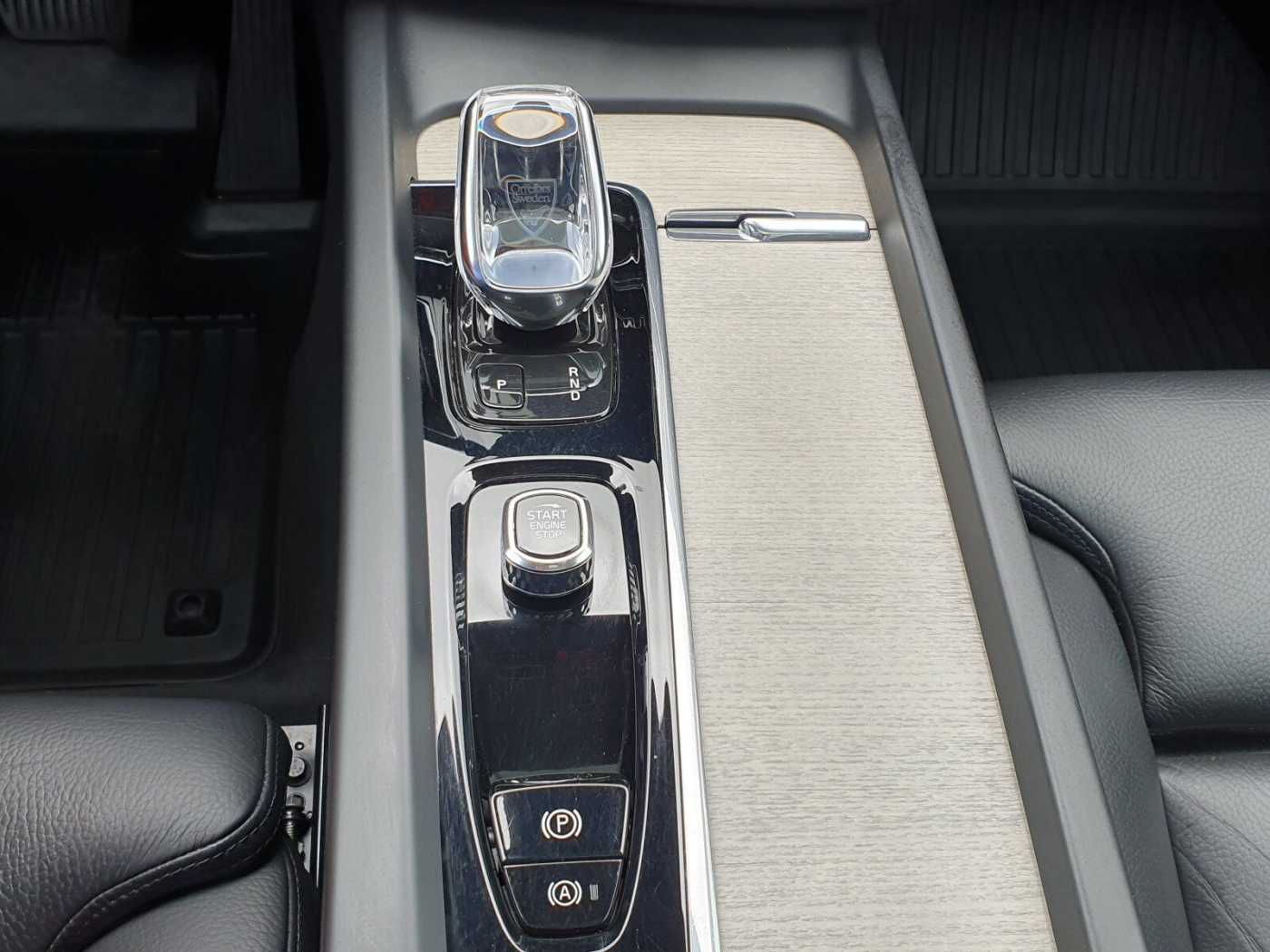 Volvo  Recharge T6 Inscription |PANO|AHK
