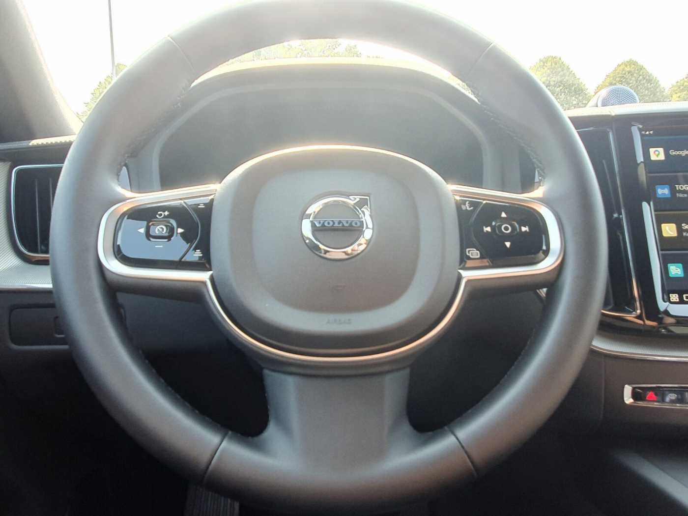 Volvo  T6 Ultra Black Edition |LUFT|AHK|B&W|