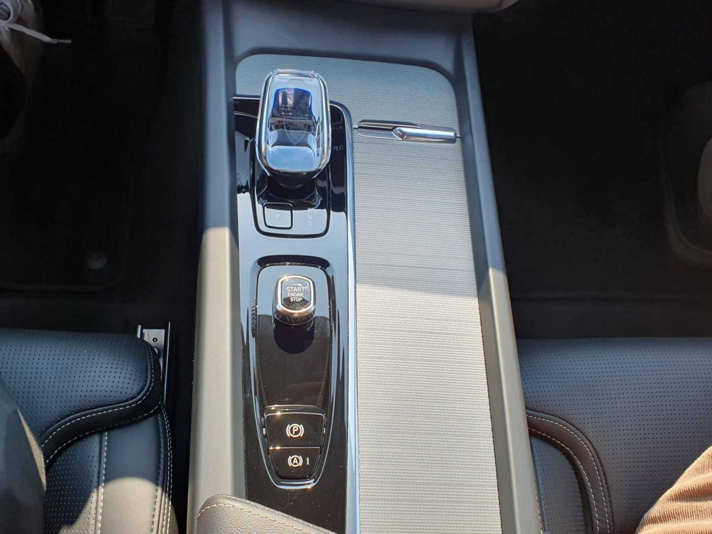 Volvo  T6 Ultra Black Edition |LUFT|AHK|B&W|