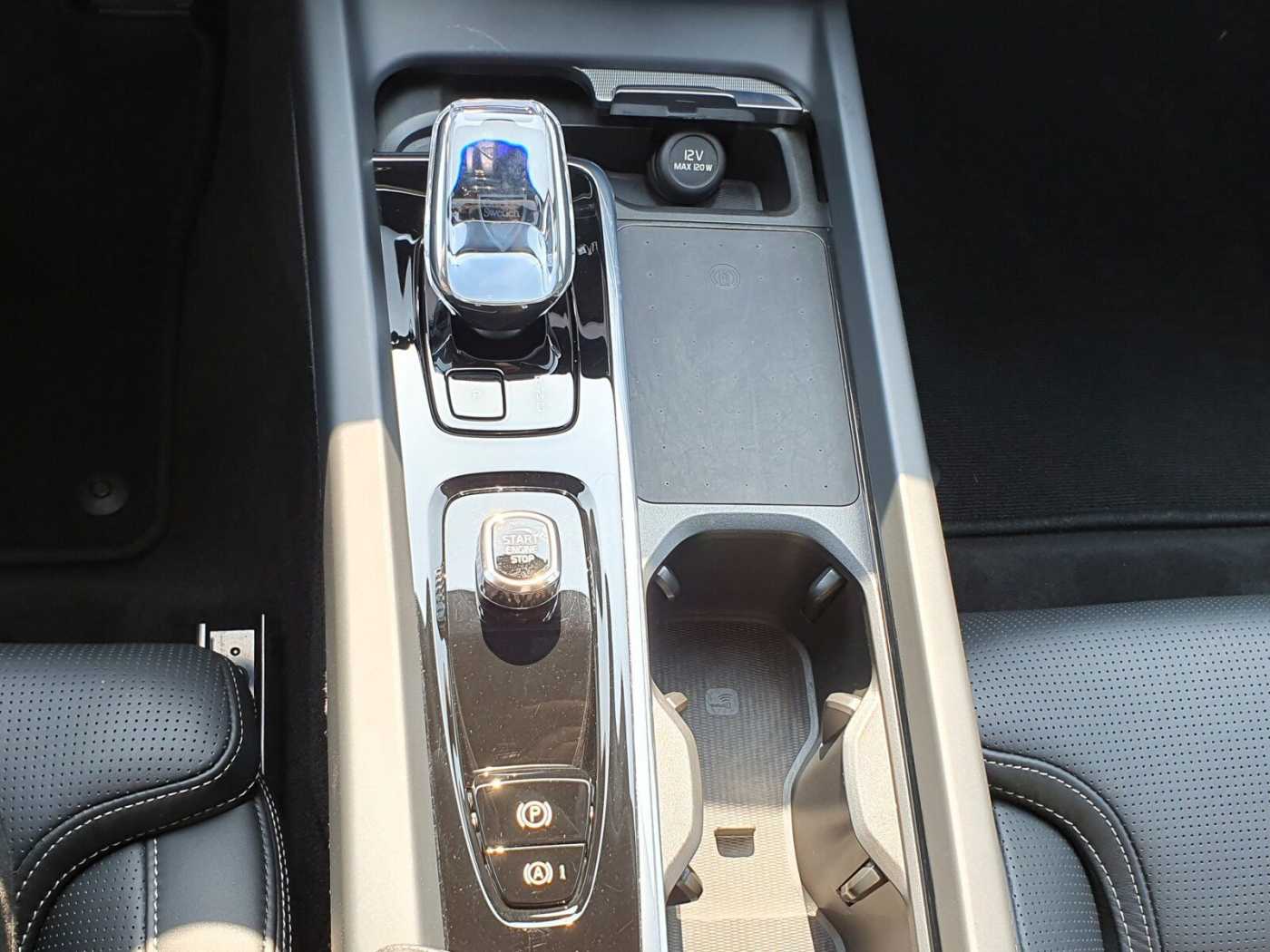 Volvo  T6 Ultra Black Edition |LUFT|AHK|B&W|