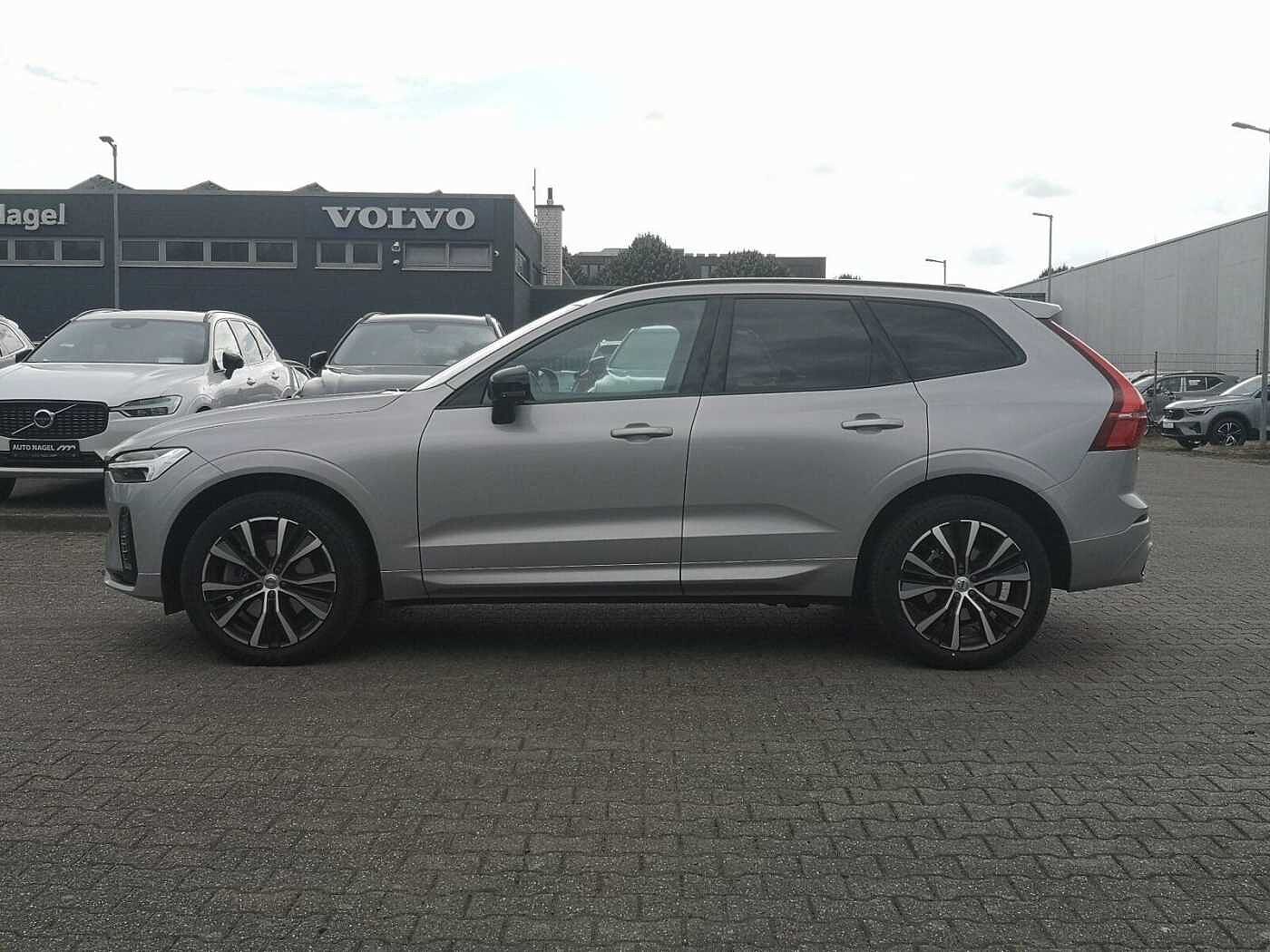 Volvo  B4 Plus Dark Keyless-Start/Autom. /Klima/LED