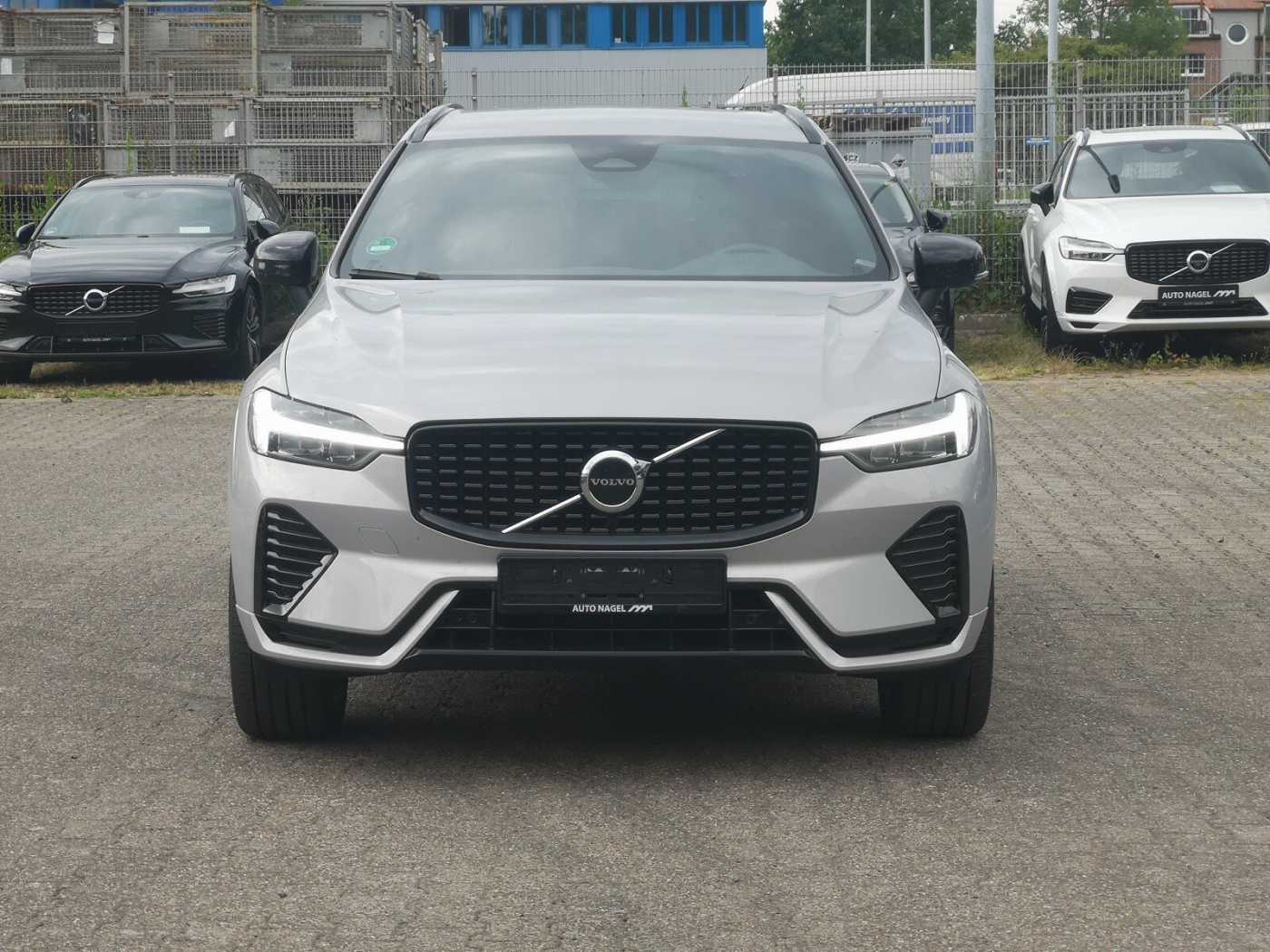 Volvo  B4 Plus Dark Keyless-Start/Autom. /Klima/LED