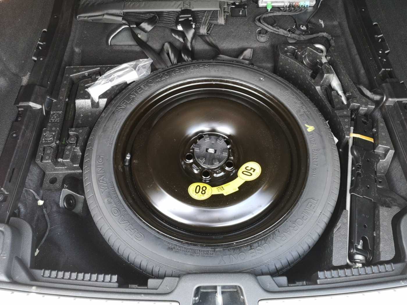 Volvo  D3 Momentum Navi/SD/Keyless-Start/Autom. /LED
