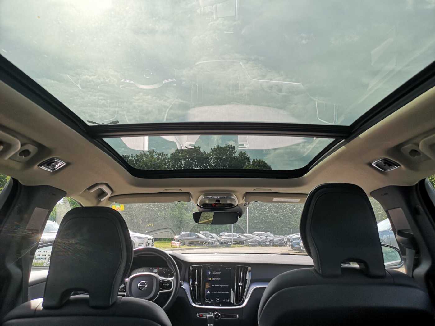Volvo  D3 Momentum Navi/SD/Keyless-Start/Autom. /LED