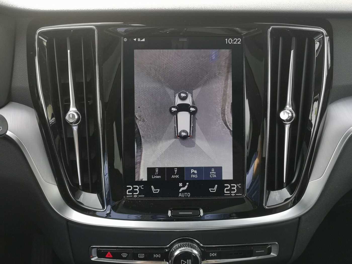 Volvo  D3 Momentum Navi/SD/Keyless-Start/Autom. /LED