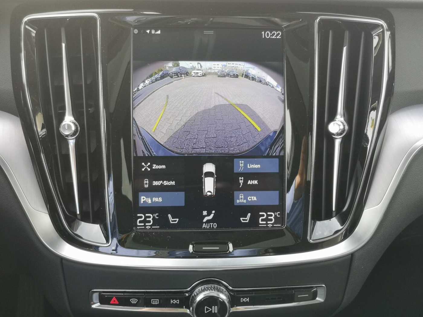 Volvo  D3 Momentum Navi/SD/Keyless-Start/Autom. /LED
