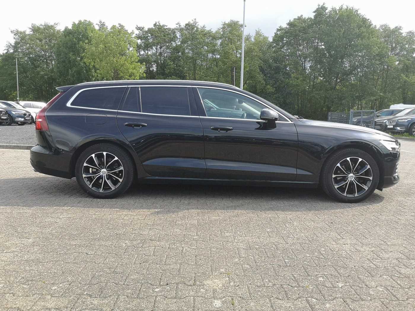 Volvo  D3 Momentum Navi/SD/Keyless-Start/Autom. /LED
