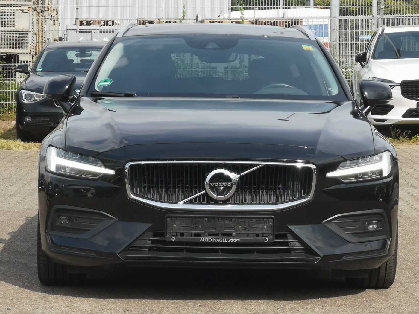 Volvo  D3 Momentum Navi/SD/Keyless-Start/Autom. /LED