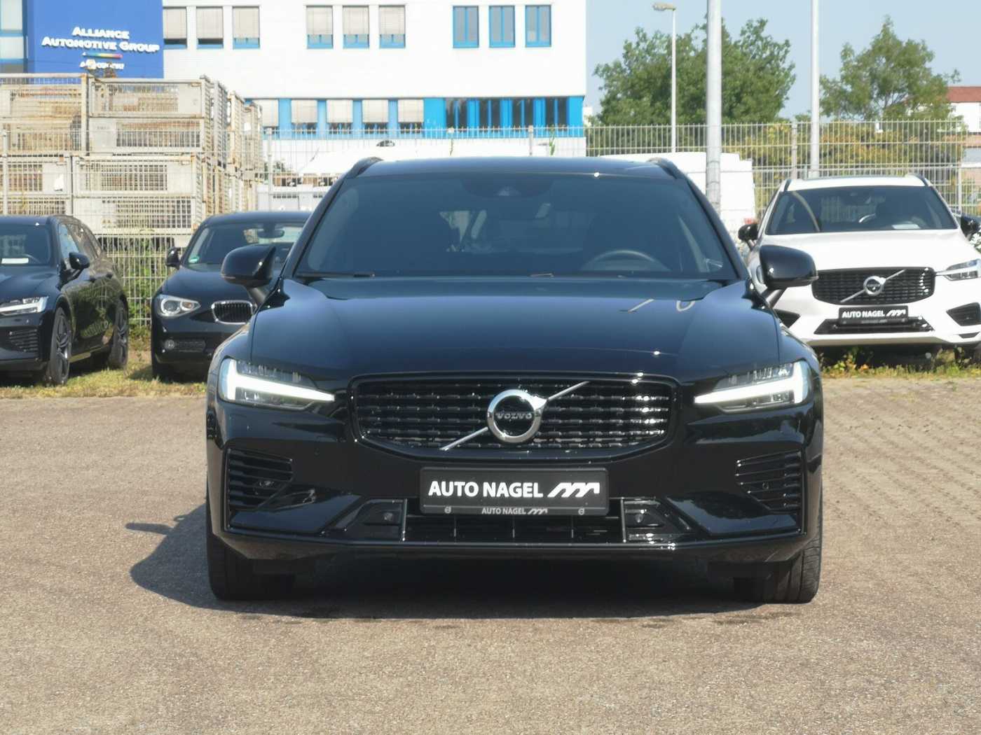 Volvo  T6 Twin Engine AWD Plus Dark Plug-In SHD/LED