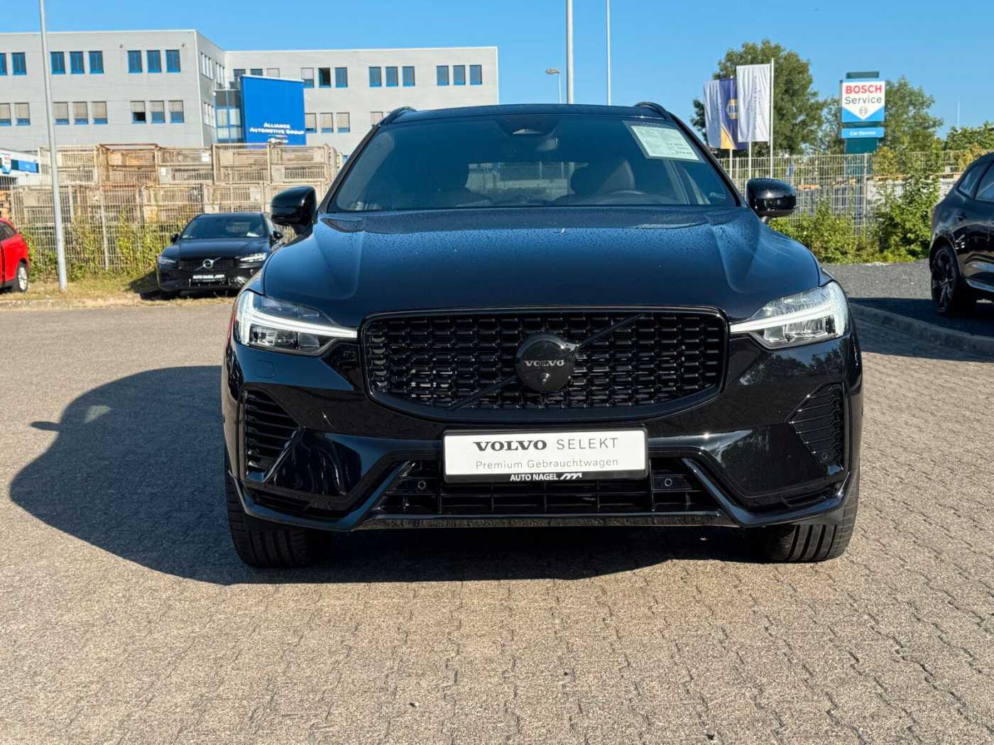 Volvo  T6 Plus Black Edition PANO