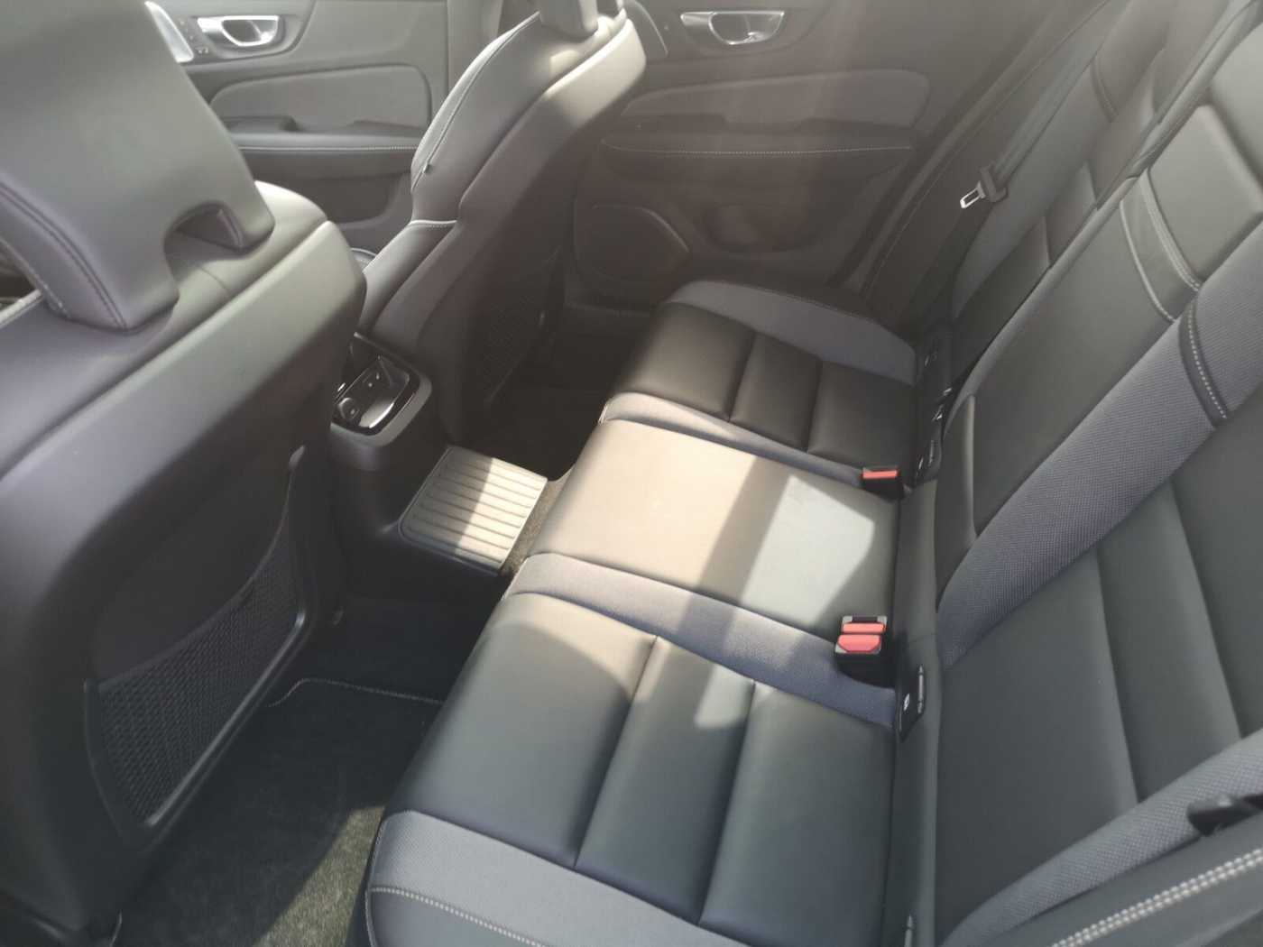 Volvo  T6 Twin Engine AWD R Design Plug-In Navi/SHD