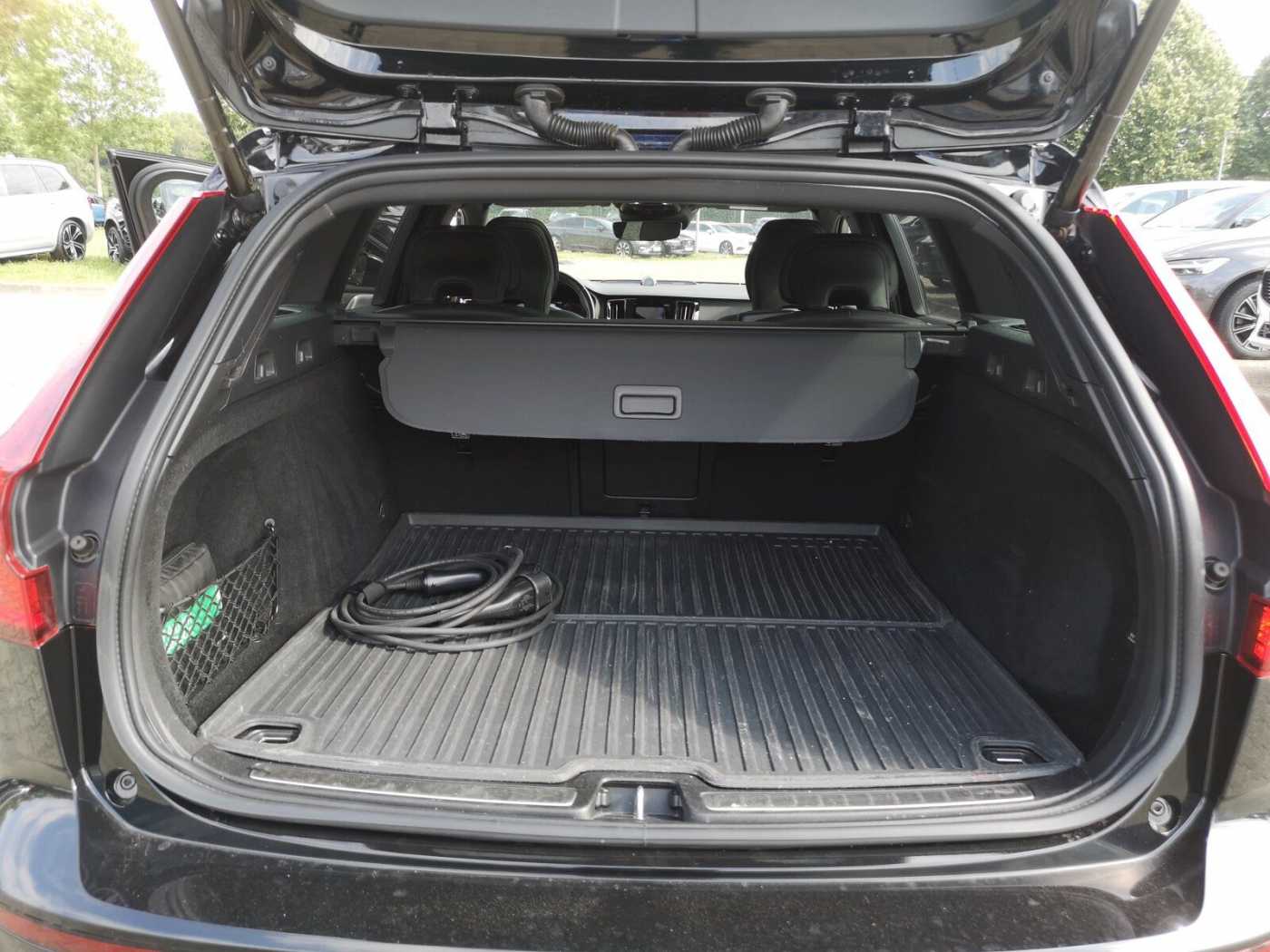 Volvo  T6 Twin Engine AWD R Design Plug-In Navi/SHD