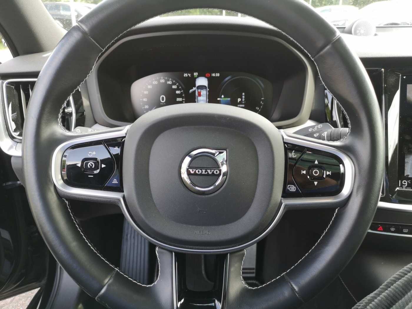 Volvo  T6 Twin Engine AWD R Design Plug-In Navi/SHD