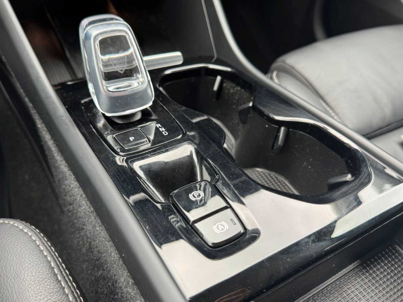 Volvo  T5 Plus Bright Plug-In Navi/Keyless-Start