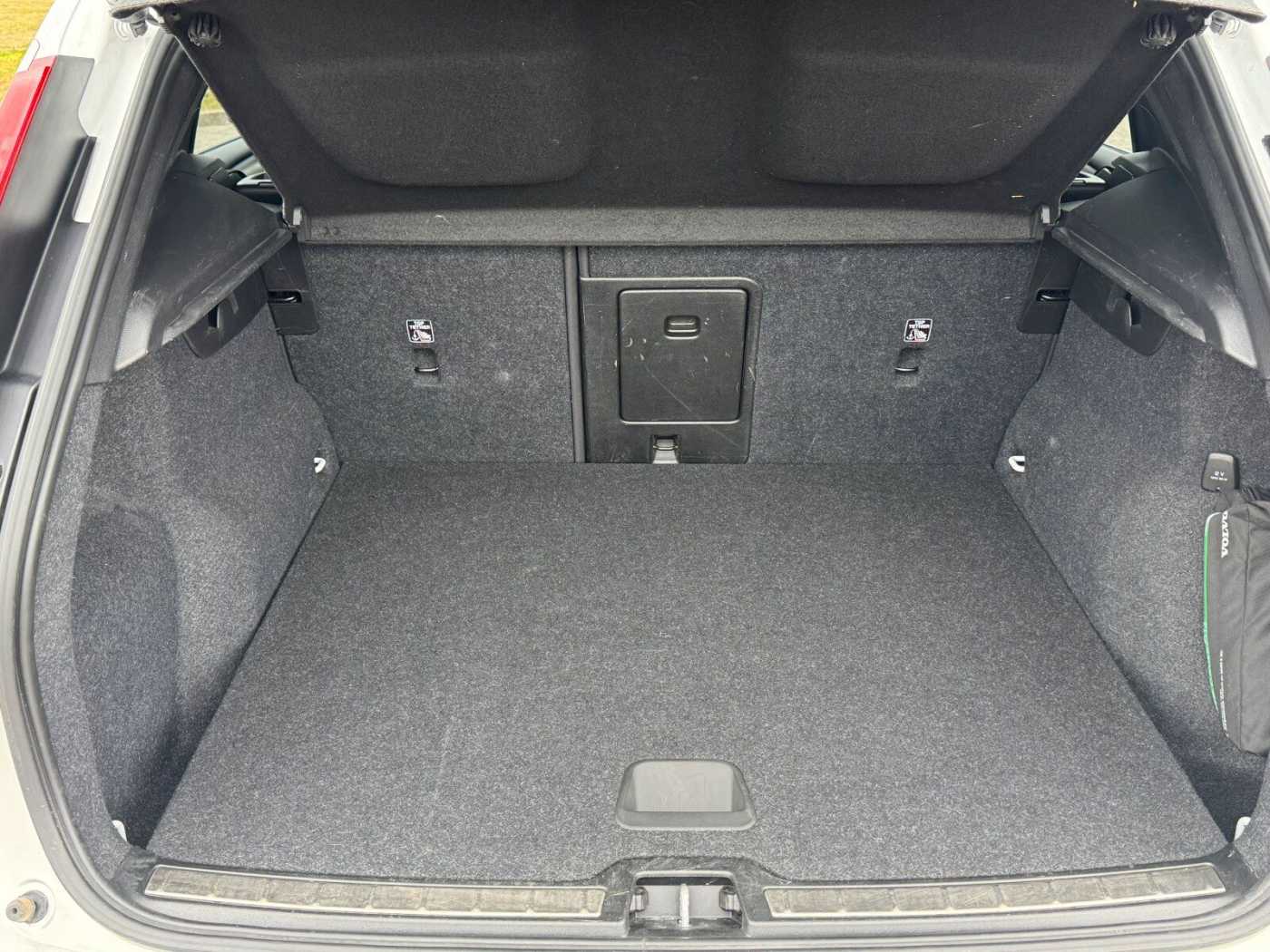 Volvo  T5 Plus Bright Plug-In Navi/Keyless-Start