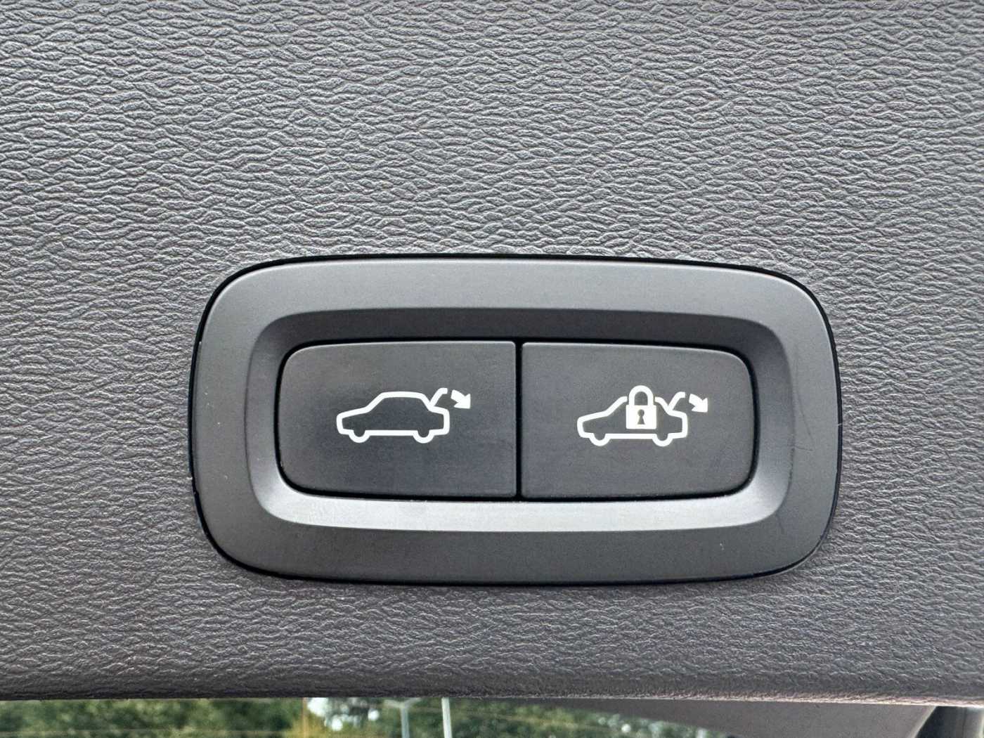Volvo  T5 Plus Bright Plug-In Navi/Keyless-Start
