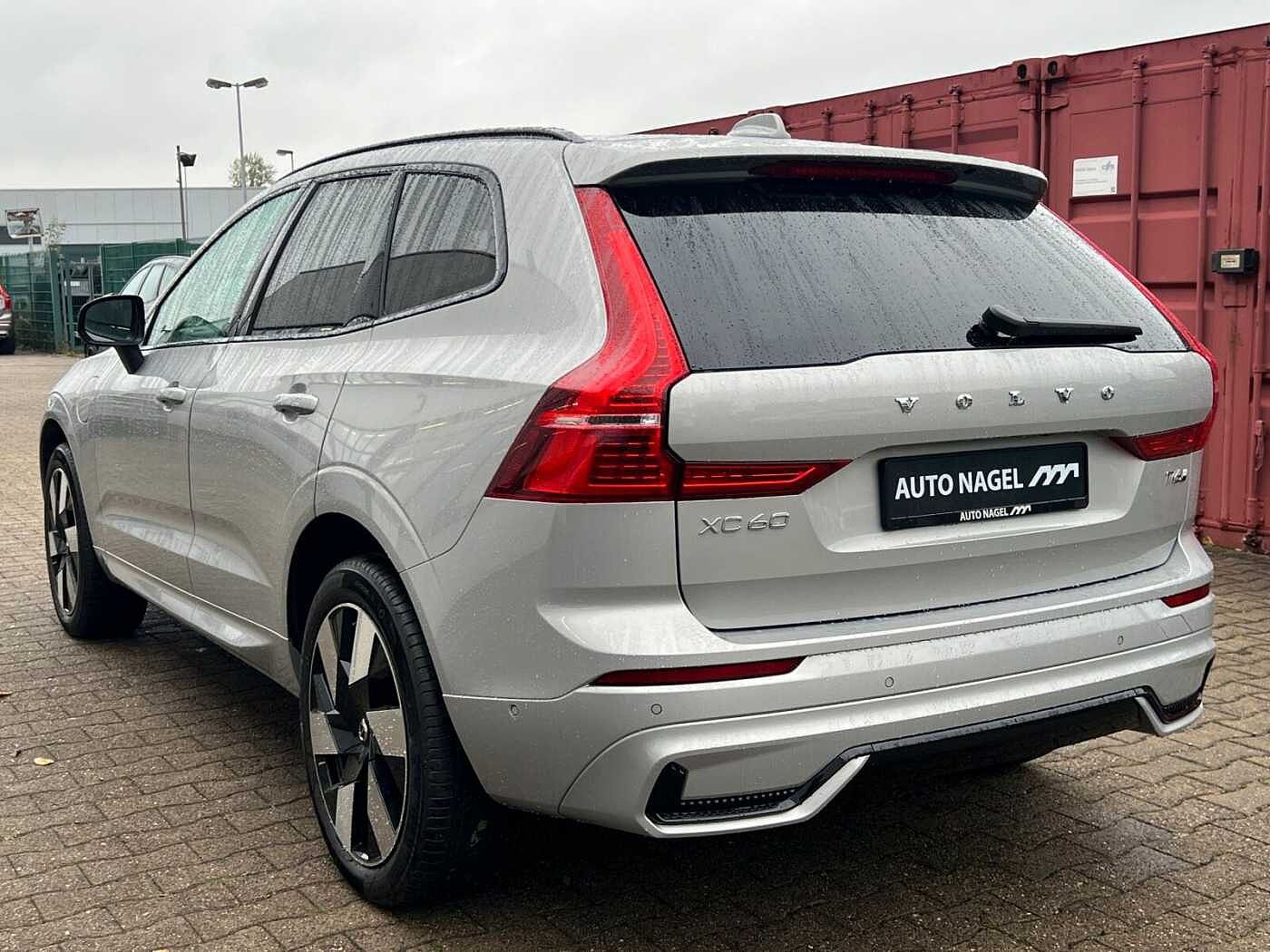 Volvo  T6 Plus Dark AHK|PANO|20'|360CAM|ALARM|ACC