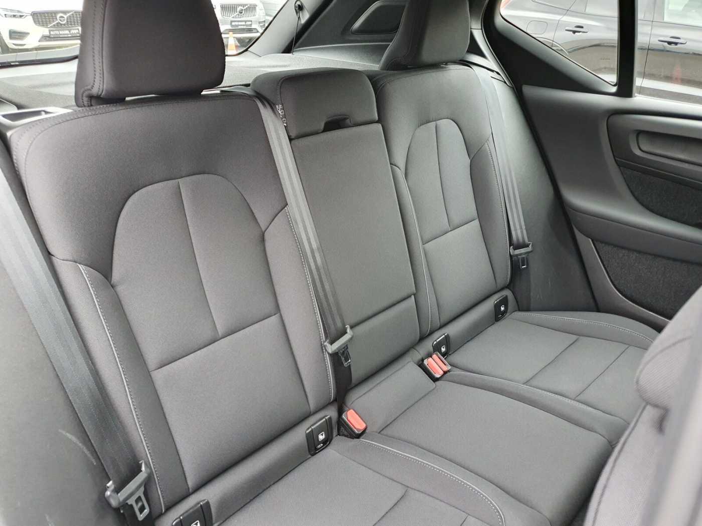 Volvo  P8 Pure Electric Plus Recharge Standheizung