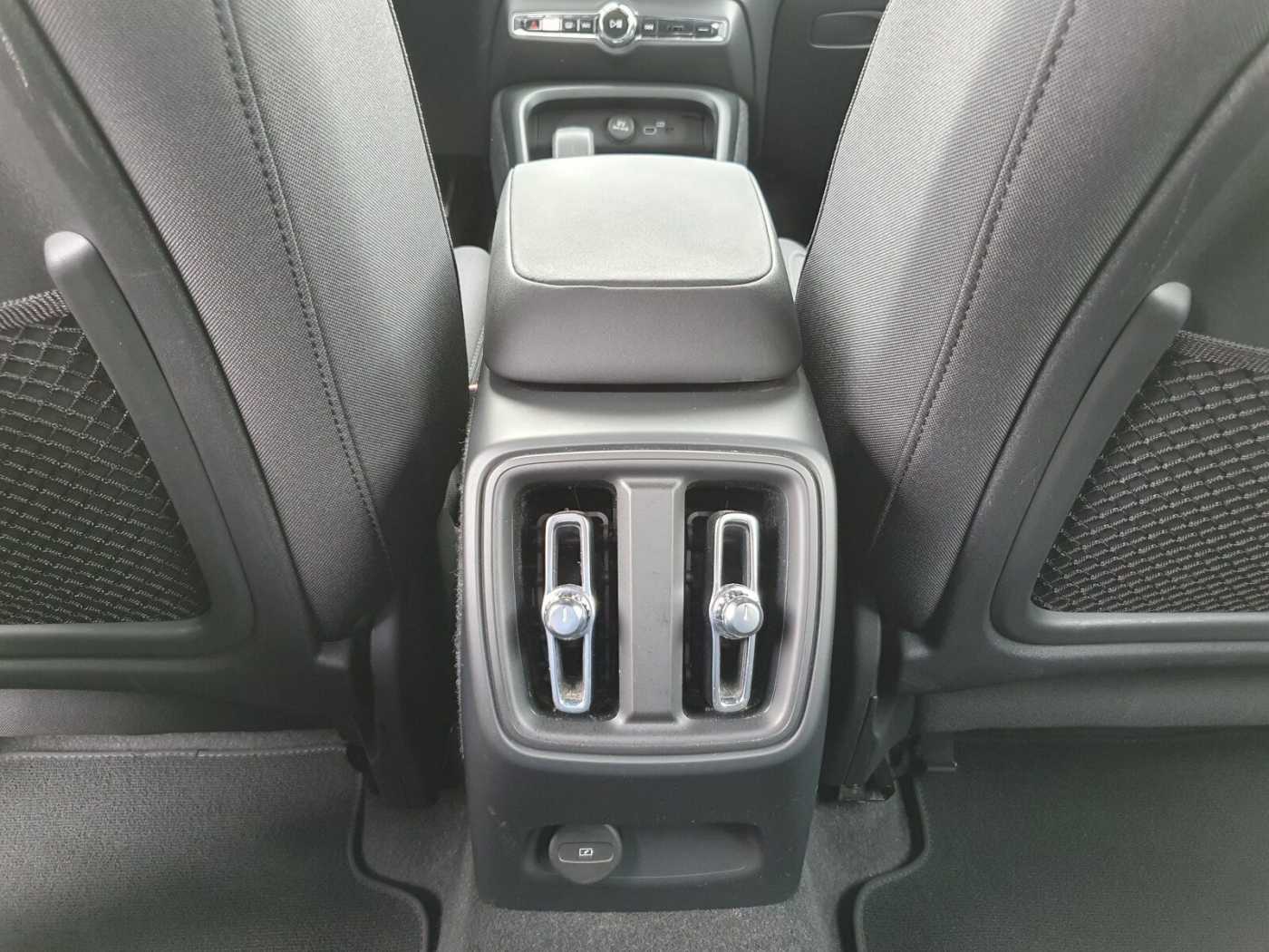 Volvo  P8 Pure Electric Plus Recharge Standheizung