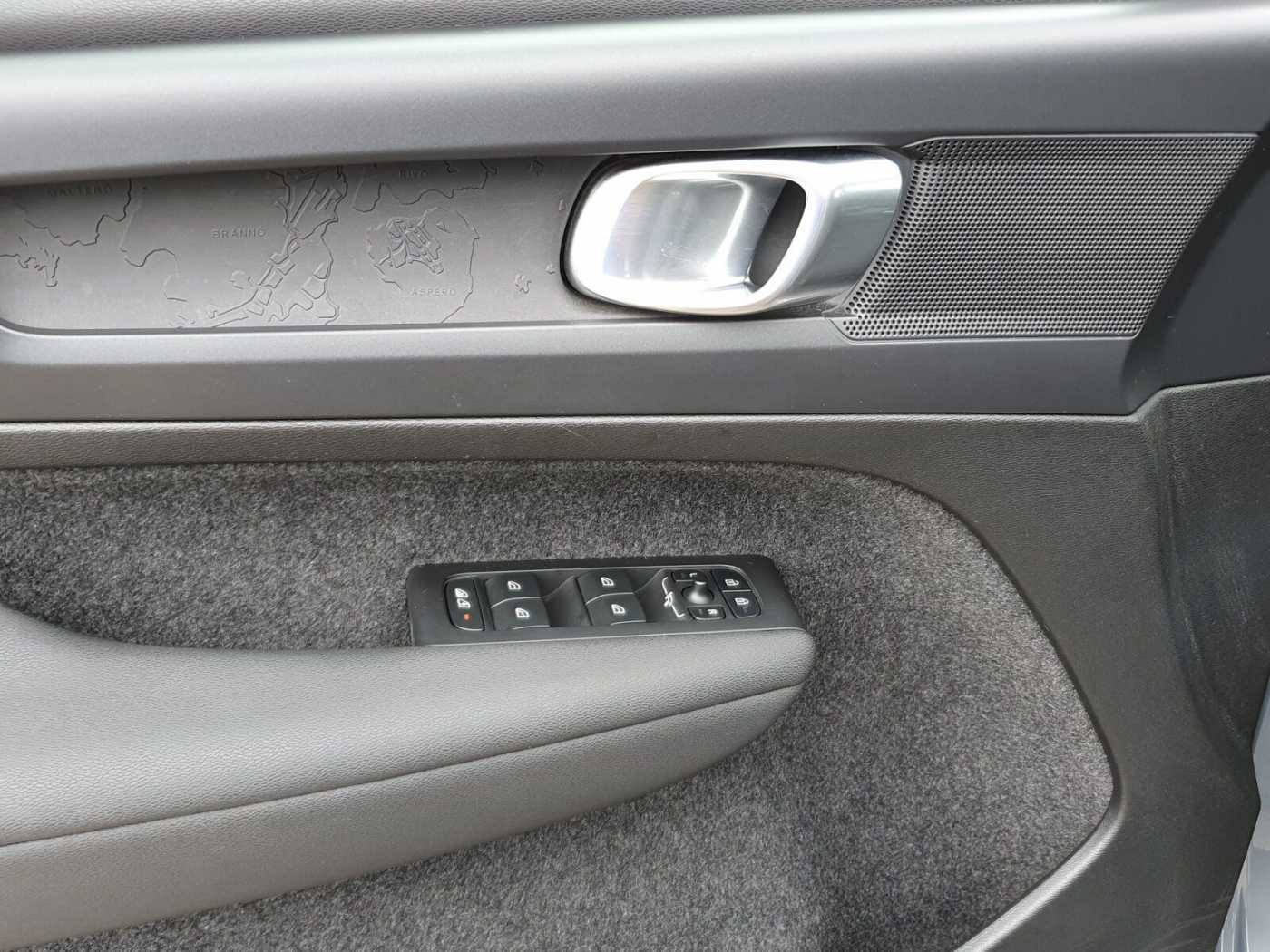 Volvo  P8 Pure Electric Plus Recharge Standheizung
