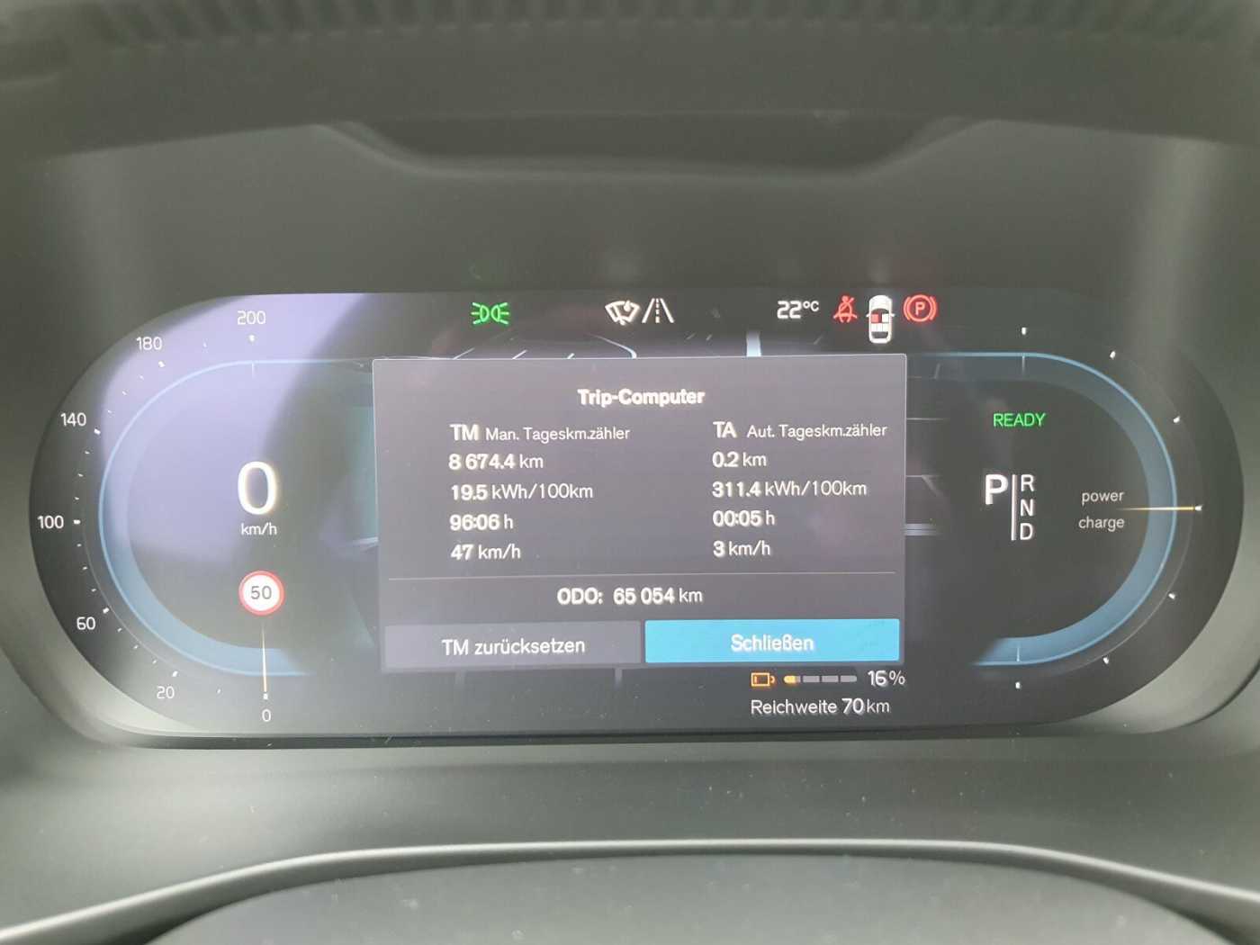 Volvo  P8 Pure Electric Plus Recharge Standheizung