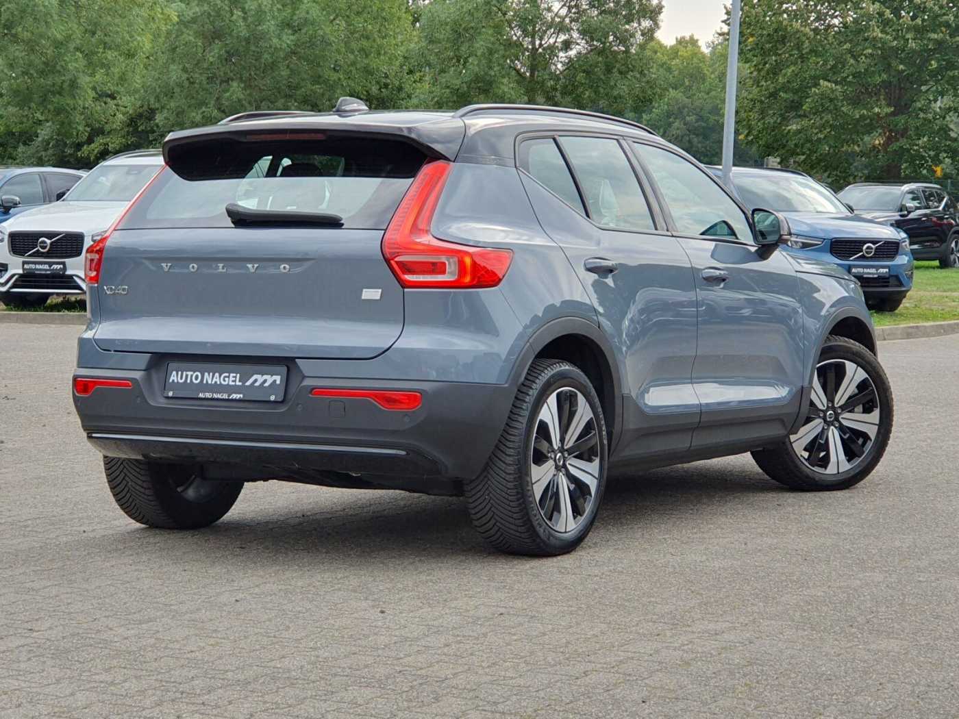 Volvo  P8 Pure Electric Plus Recharge Standheizung