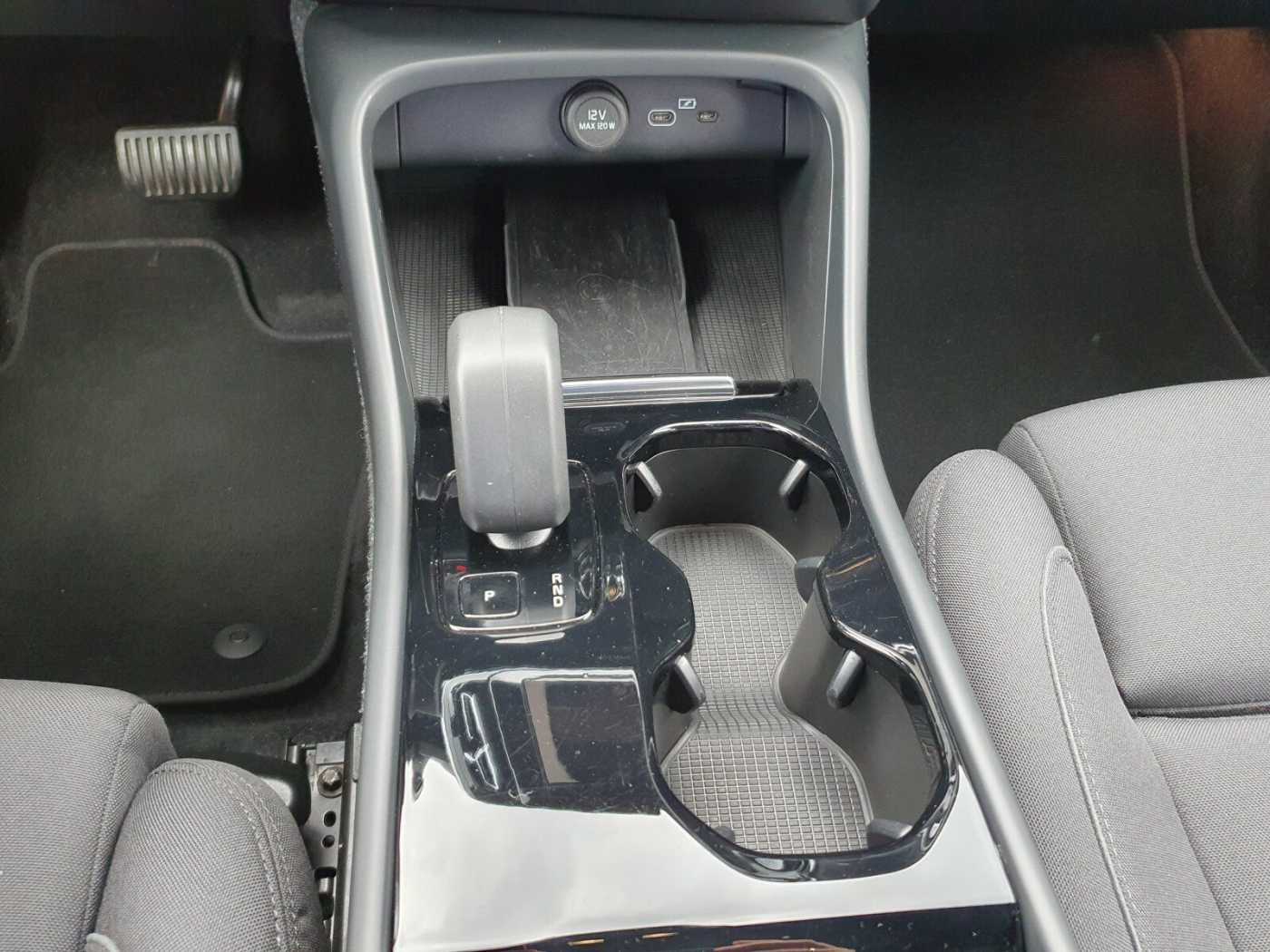 Volvo  P8 Pure Electric Plus Recharge Standheizung