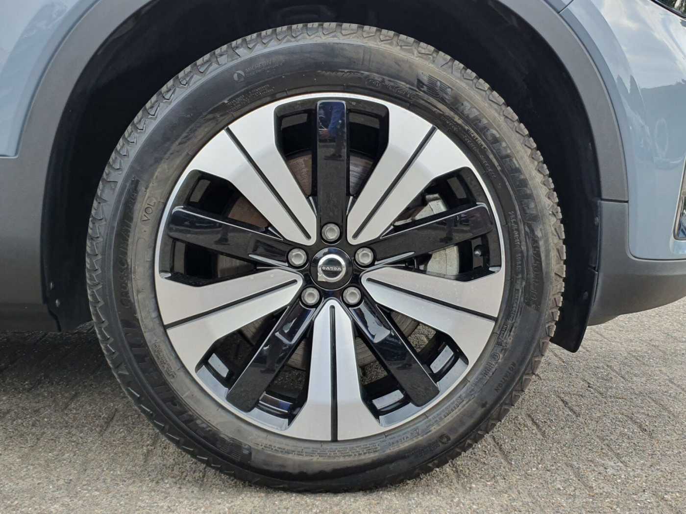 Volvo  P8 Pure Electric Plus Recharge Standheizung
