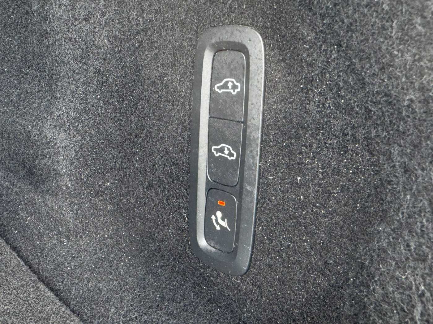 Volvo  Recharge T6 R-Design SD/Keyless-Start/Klima