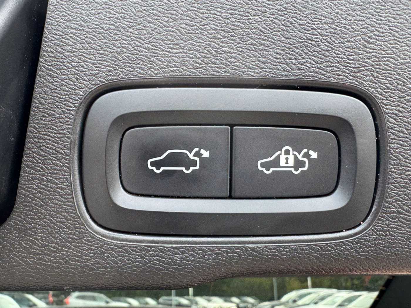 Volvo  Recharge T6 R-Design SD/Keyless-Start/Klima