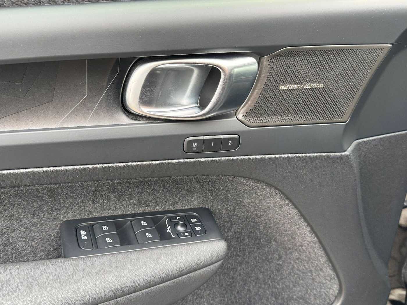 Volvo  Recharge Twin Pure Electric AWD Ultimate LED