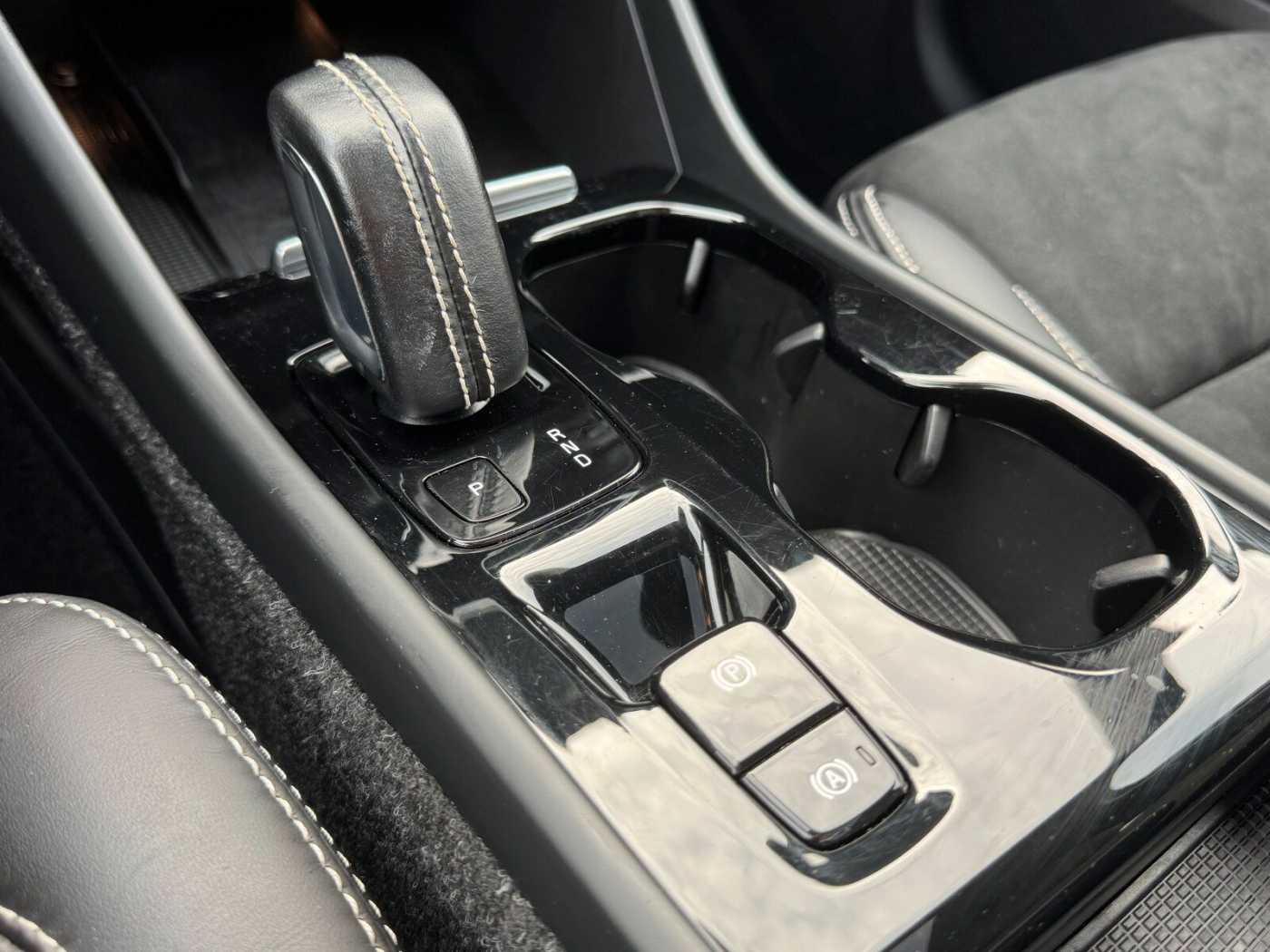 Volvo  T5 Twin Engine R-Design |AHK|PANO|ALCANTARA