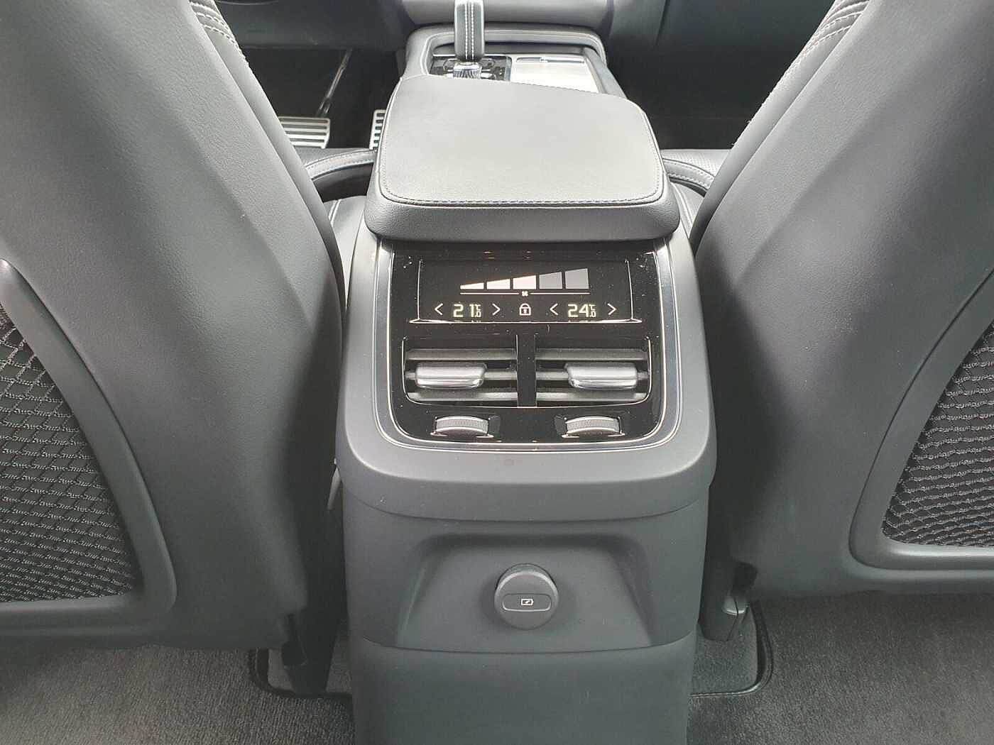 Volvo  Recharge T8 R-Design Edition Navi/Autom.