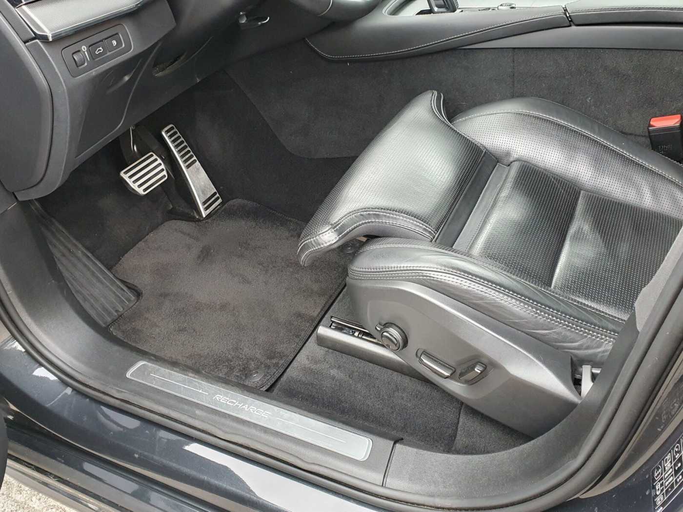 Volvo  Recharge T8 R-Design Edition Navi/Autom.