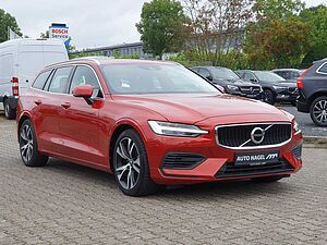 Volvo  T6 Twin Engine AWD Momentum Pro Navi/SHD/LED