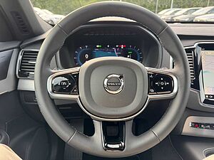 Volvo  Recharge T8 AWD Plus Dark |LUFT|22'|