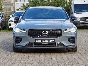 Volvo  B4 Autom. R-Design Navi/Keyless-Start/Klima