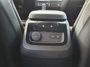 Volvo  T6 Twin Engine AWD R-Design Plug-In Navi/LED