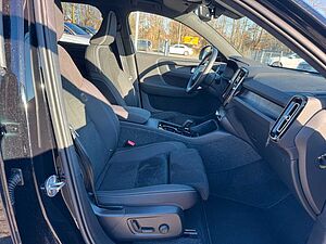 Volvo  Single Motor Extended Range Plus Black Edit