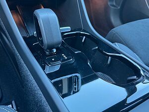 Volvo  Single Motor Extended Range Plus Black Edit