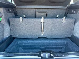 Volvo  Single Motor Extended Range Plus Black Edit