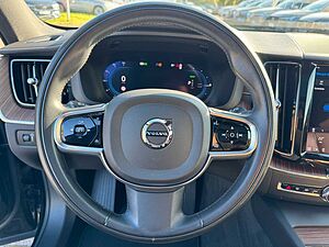 Volvo  T6 AWD Inscription Plug-In PANO | AHK | LED