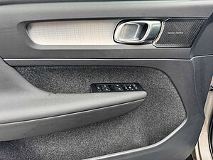 Volvo  T4 Twin Engine Inscription Expr. |AHK|LED|