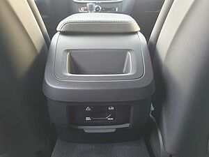 Volvo  D4 Momentum Pro Navi/Keyless-Start/Autom/LED