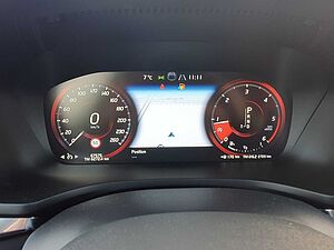 Volvo  D4 Momentum Pro Navi/Keyless-Start/Autom/LED