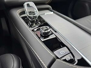 Volvo  Recharge T8 Plus Bright PANO