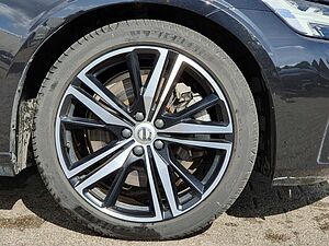 Volvo  T6 Twin Engine AWD R-Design