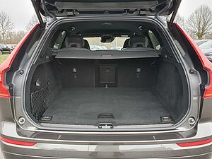 Volvo  T4 Autom. R-Design Navi/Keyless-Start/Klima